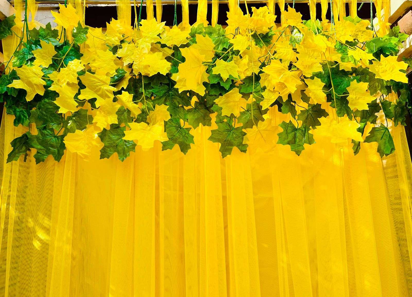 Craft Decor Maple Leaf Curtain